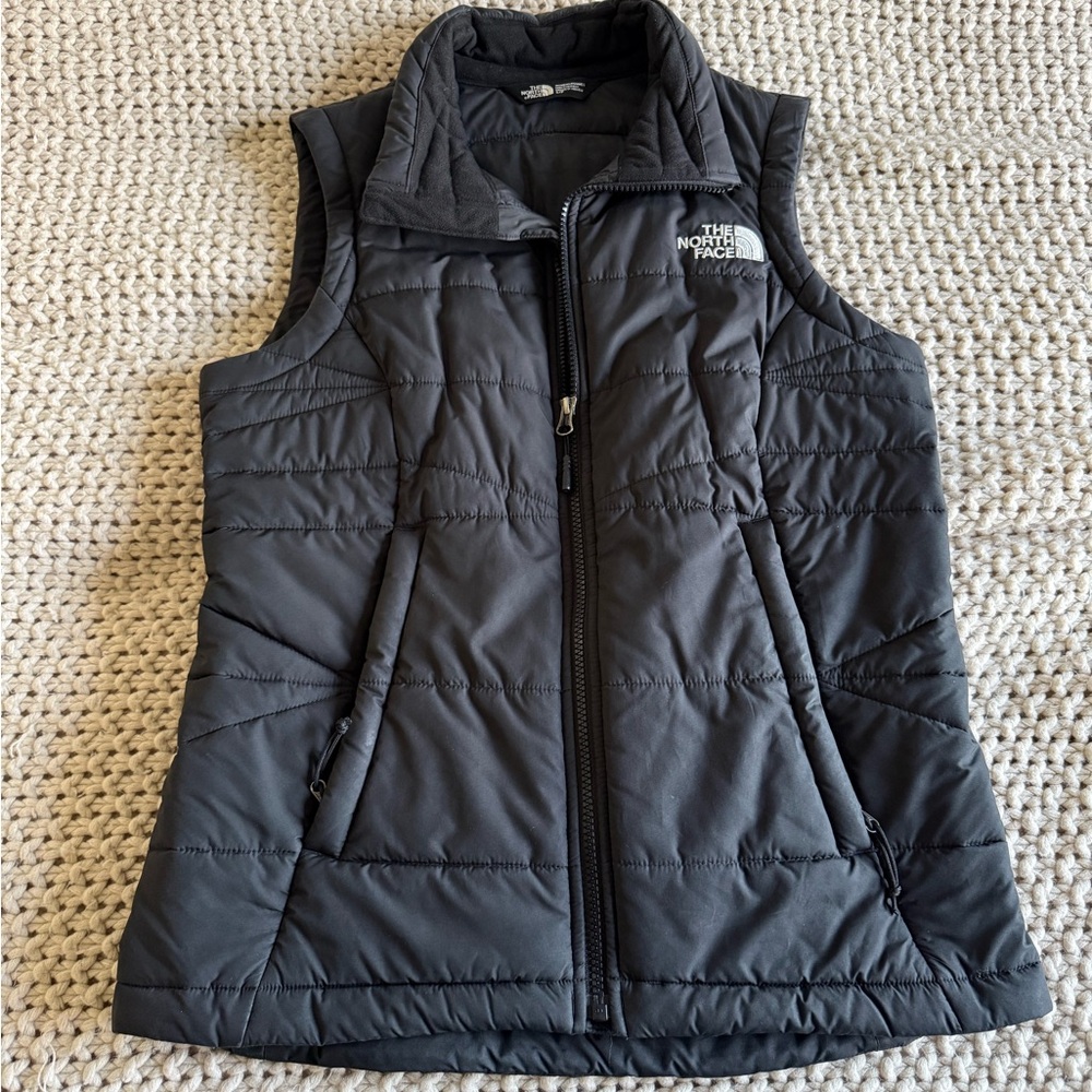 The North Face Women's Black Insulated Vest